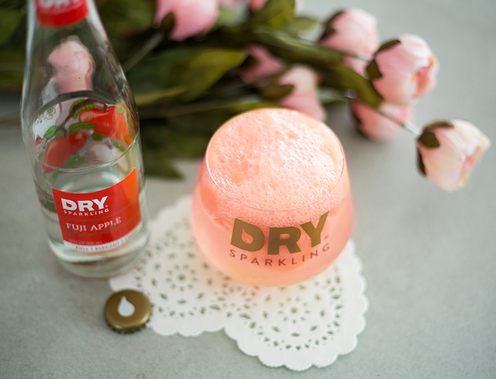 mocktail, float, sorbet, berry, sparkling, apple soda, dry sparkling, dry soda